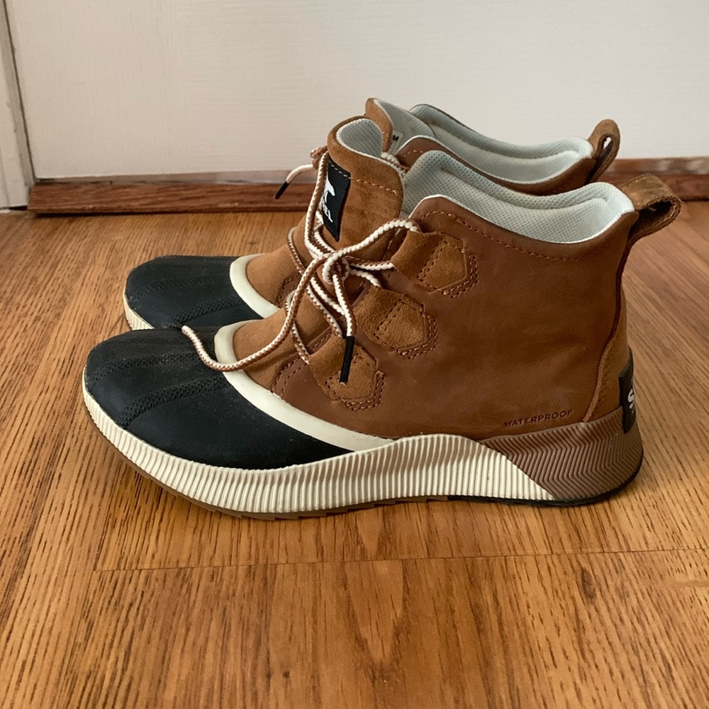 Sorel Women’s Out N About III Classic Waterproof Boots